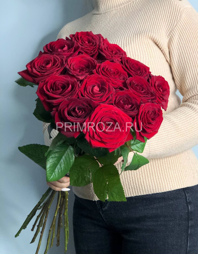Букет из 15 красных роз #DM035 Flowers delivery Vladivostok