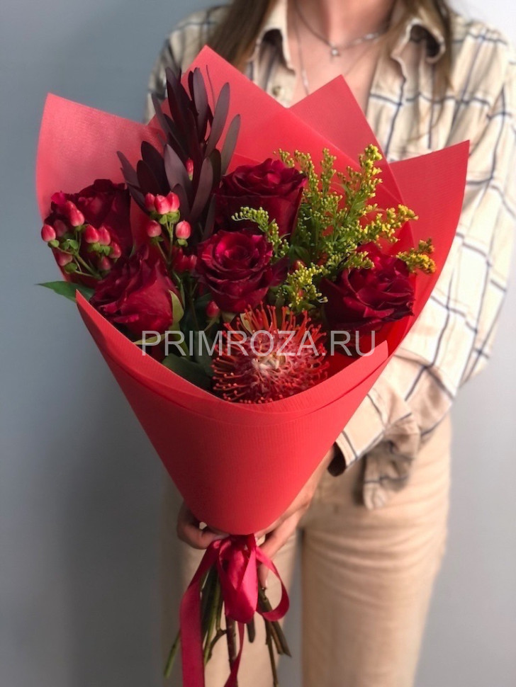 #M24 Exotic bouquet with chickpeas and leucodendron  Flowers delivery Vladivostok