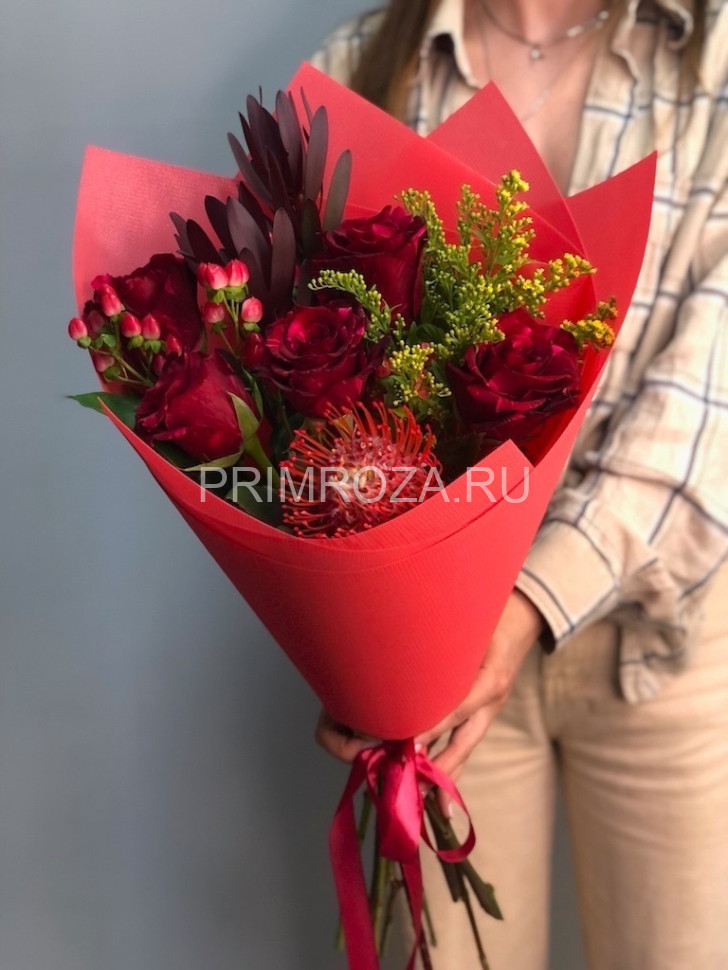 #M24 Exotic bouquet with chickpeas and leucodendron  Flowers delivery Vladivostok
