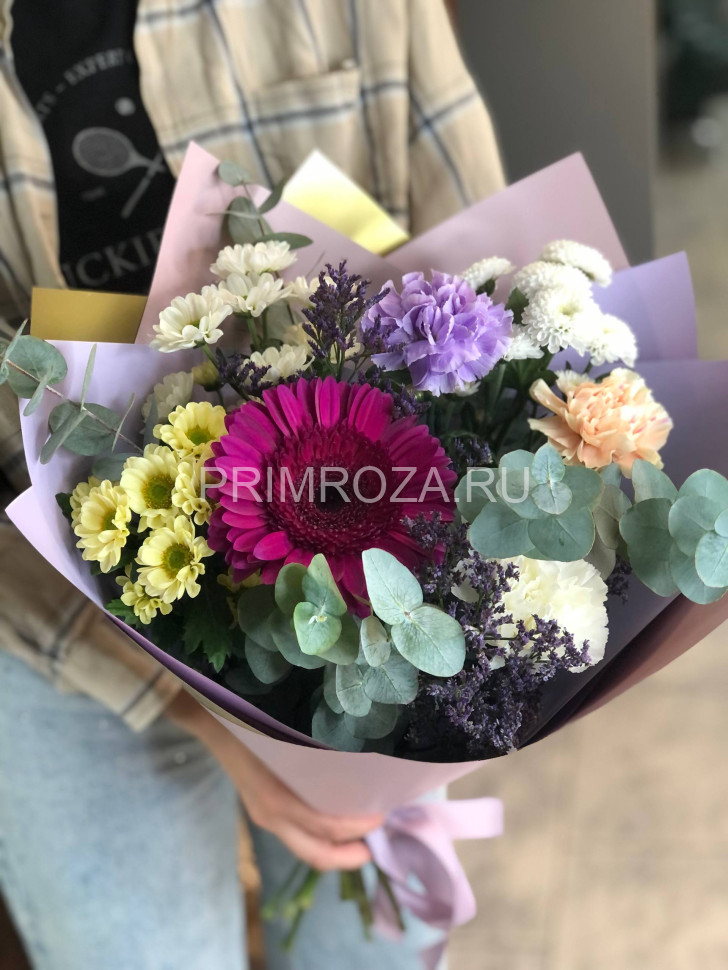 Сборный букет с герберой #6840 Flowers delivery Vladivostok