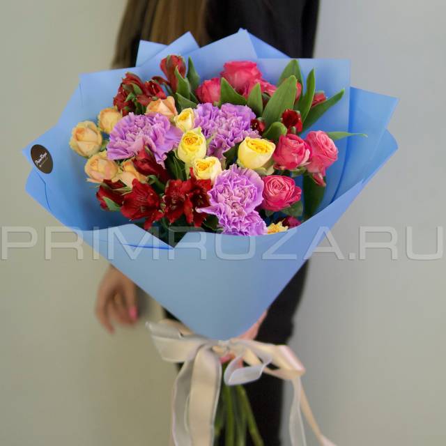 Prefabricated bouquet with moon carnations # A1609