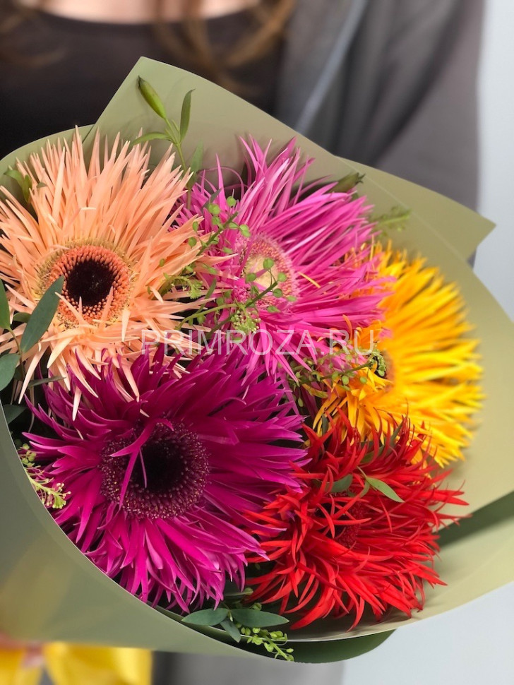 Букет с махровыми герберами #7338 Flowers delivery Vladivostok