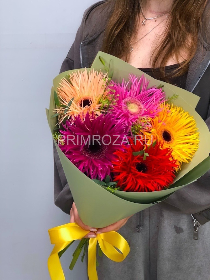 Букет с махровыми герберами #7338 Flowers delivery Vladivostok