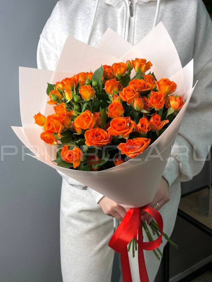 Букет из кустовых роз  Flowers delivery Vladivostok