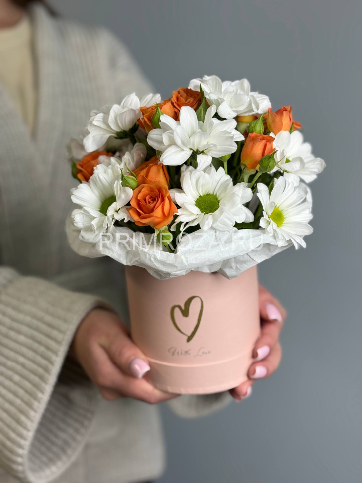 Композиция из роз и хризантем Flowers delivery Vladivostok