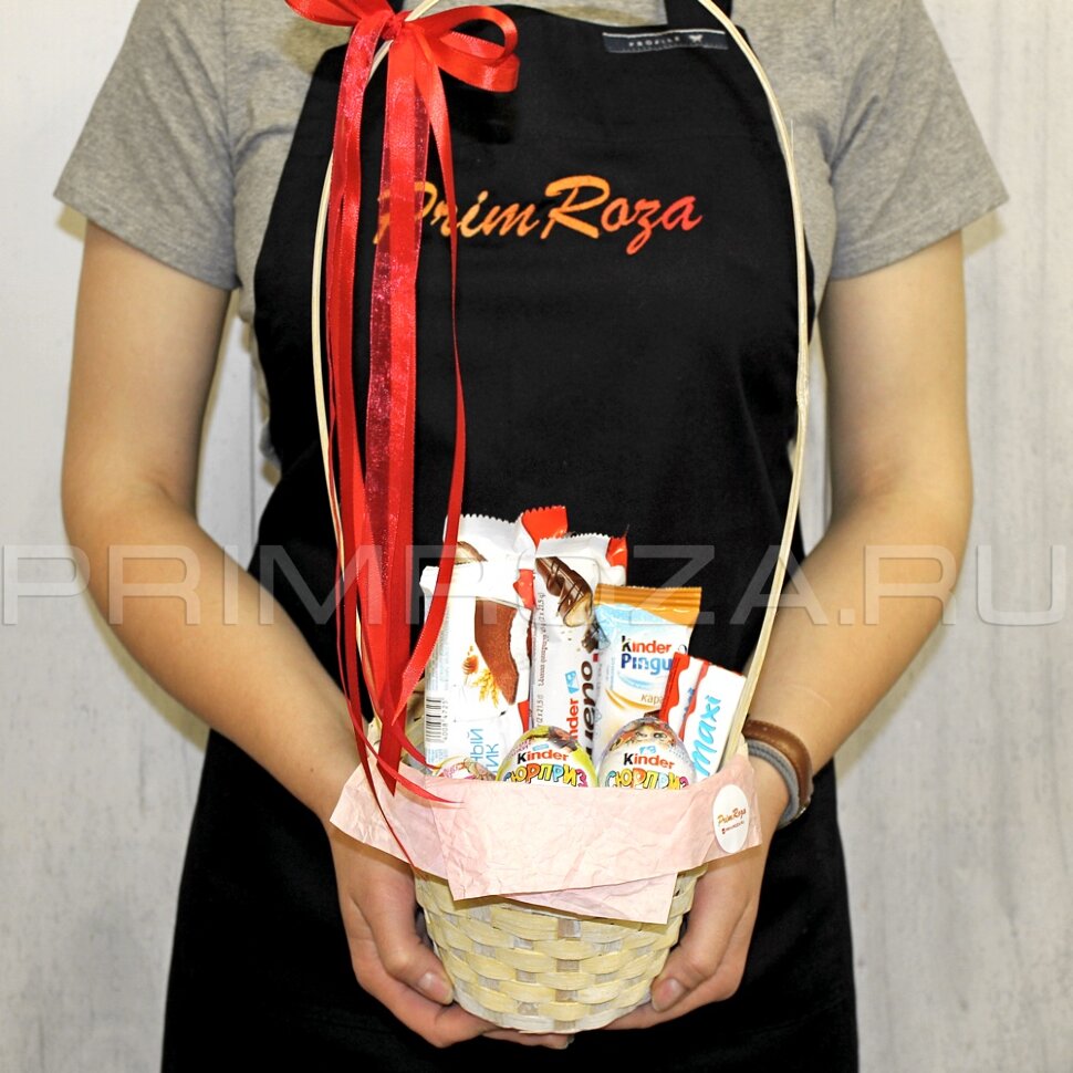 Basket kinder Flowers delivery Vladivostok