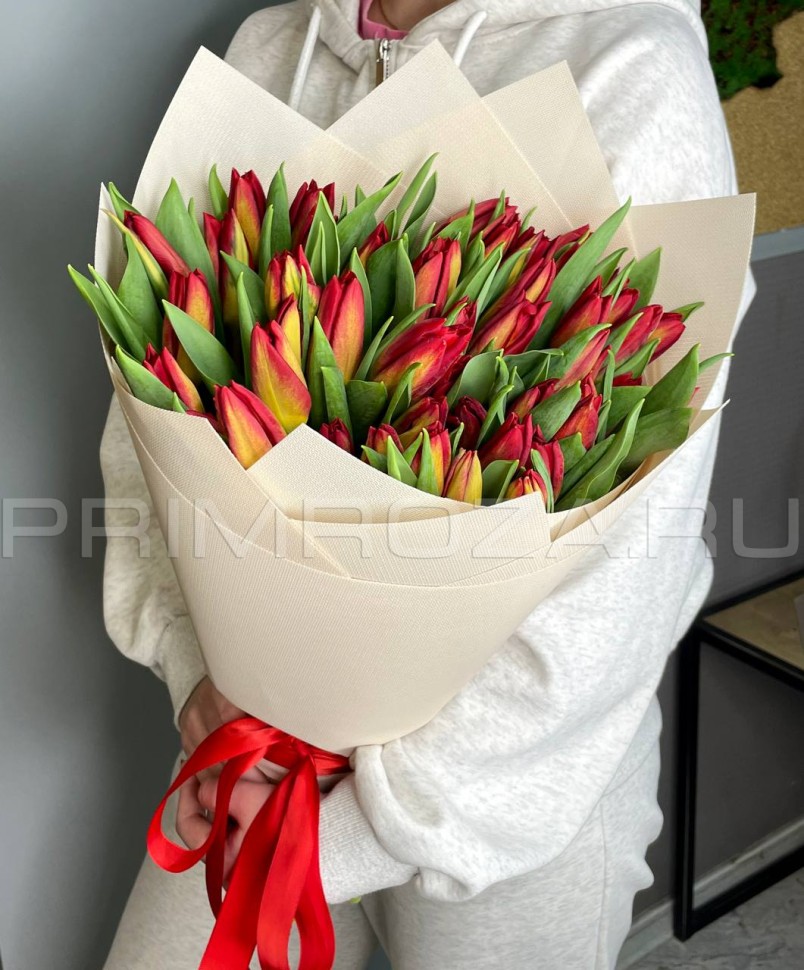 Бодовые тюльпаны (51 шт) Flowers delivery Vladivostok