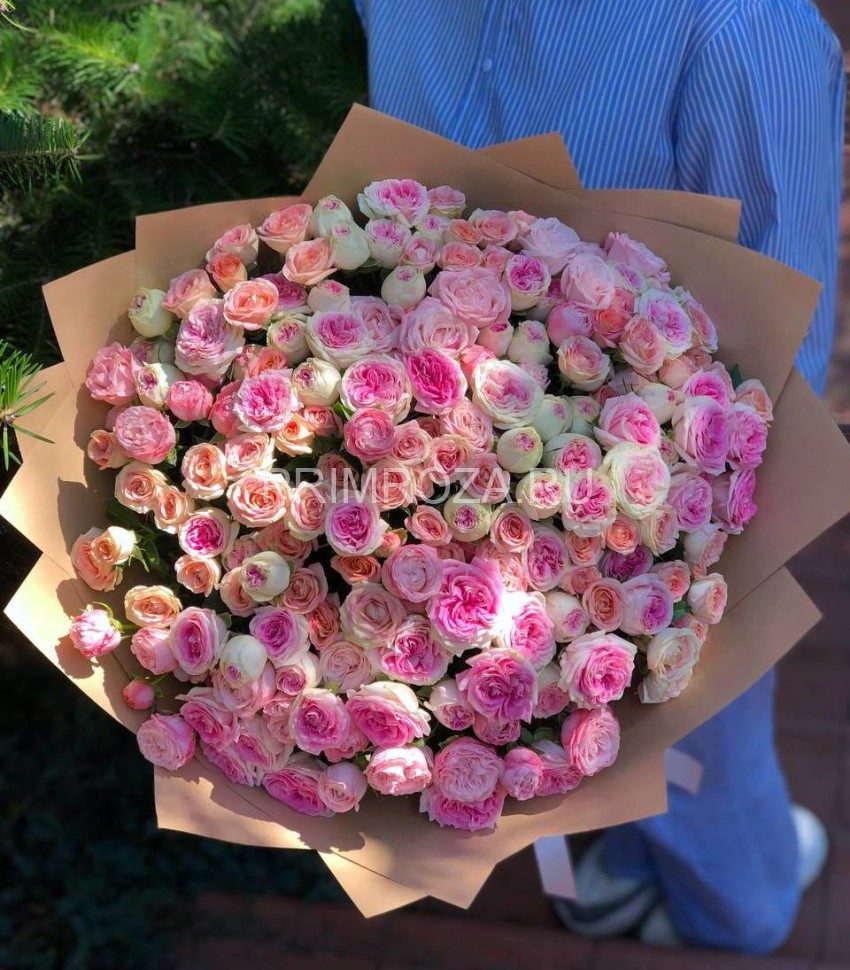 #DV020 Букет из нежных кустовых роз Flowers delivery Vladivostok