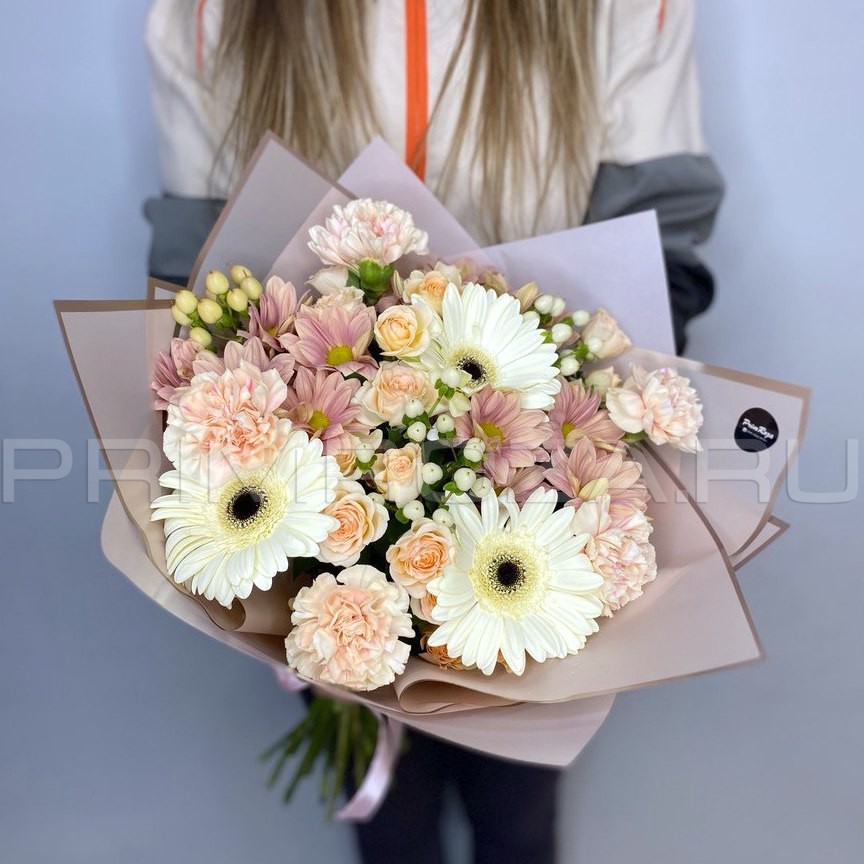 Mixed bouquet in a box#A0332 Flowers delivery Vladivostok
