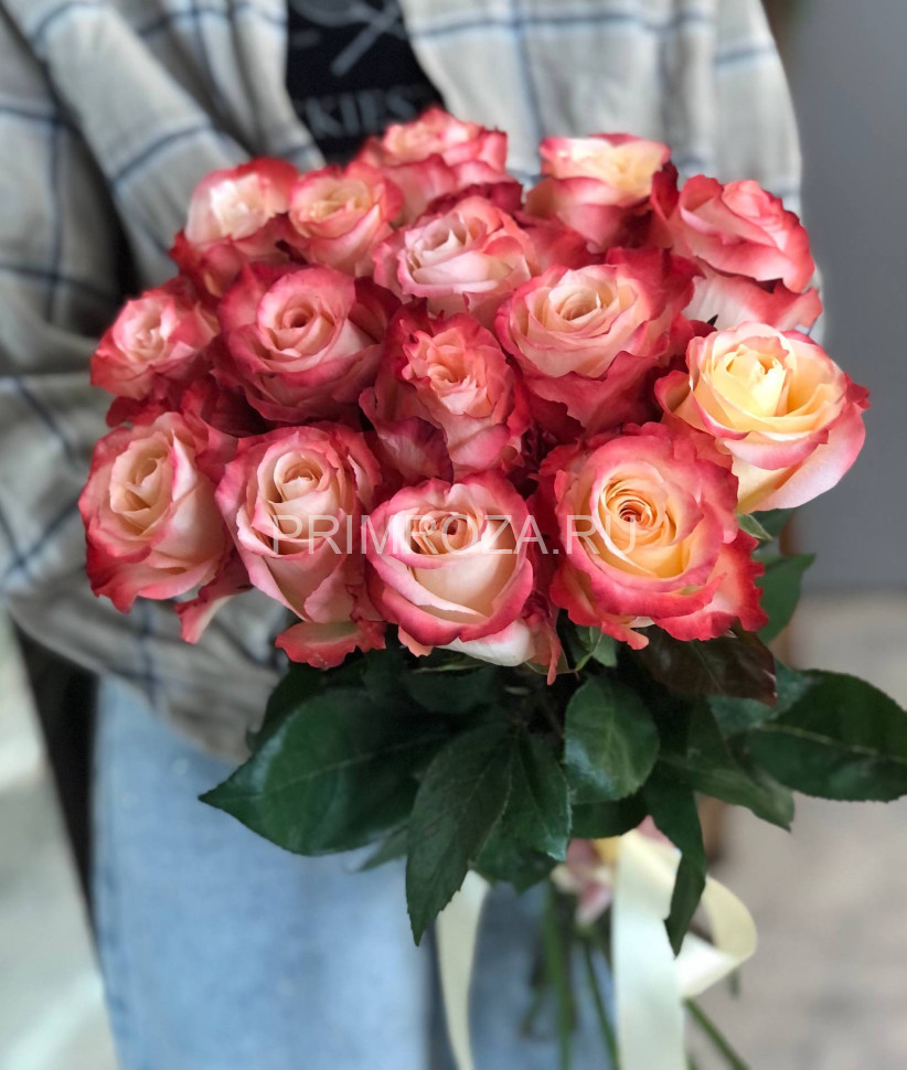 Букет из 15 роз Эквадор #H5236 Flowers delivery Vladivostok