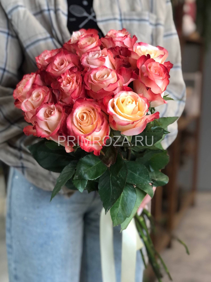 Букет из 15 роз Эквадор #H5236 Flowers delivery Vladivostok
