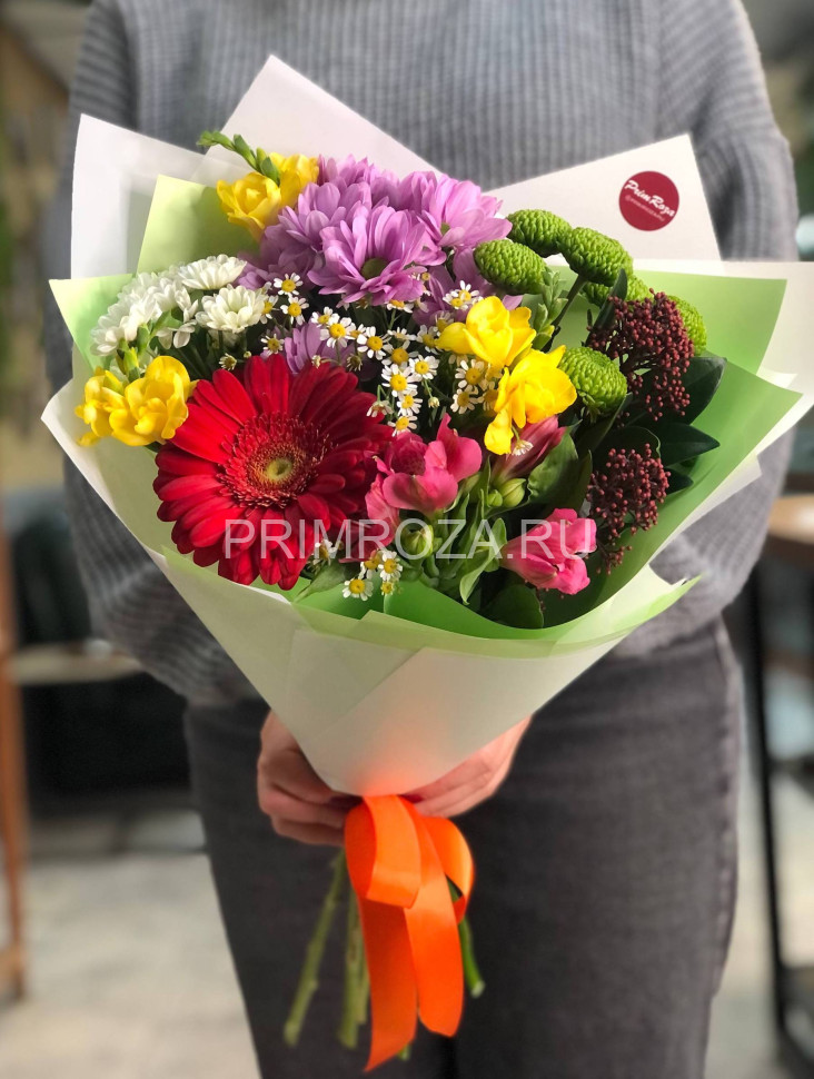 Сборный букет с фрезией №2 Flowers delivery Vladivostok