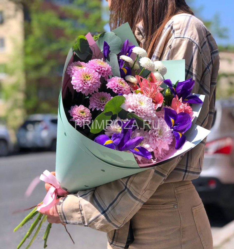 #DV009 Нежное ассорти с ирисом Flowers delivery Vladivostok