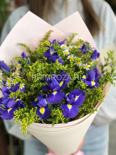 Prefabricated bouquet with irises #A5057