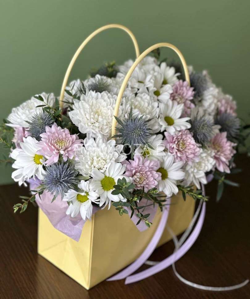 Сборный букет в сумочке #A3014 Flowers delivery Vladivostok