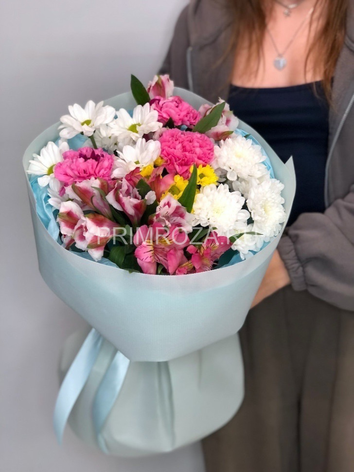 Букет-ассорти с гвоздикой  #7348 Flowers delivery Vladivostok