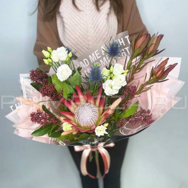 Prefabricated bouquet with protea #A7132