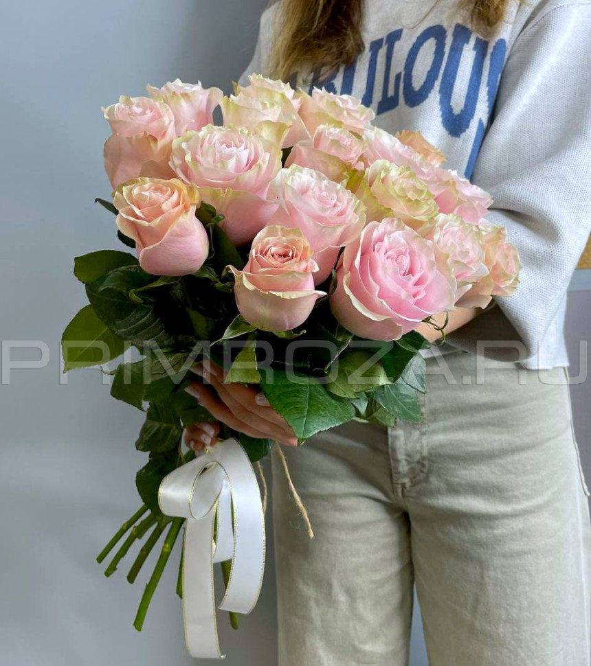 Букет из 17 роз Эквадор #H6889 Flowers delivery Vladivostok