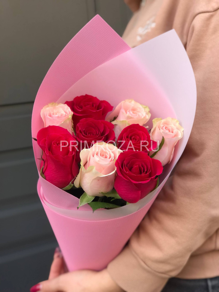 Bouquet of 9 roses Ecuador #A0090 Flowers delivery Vladivostok