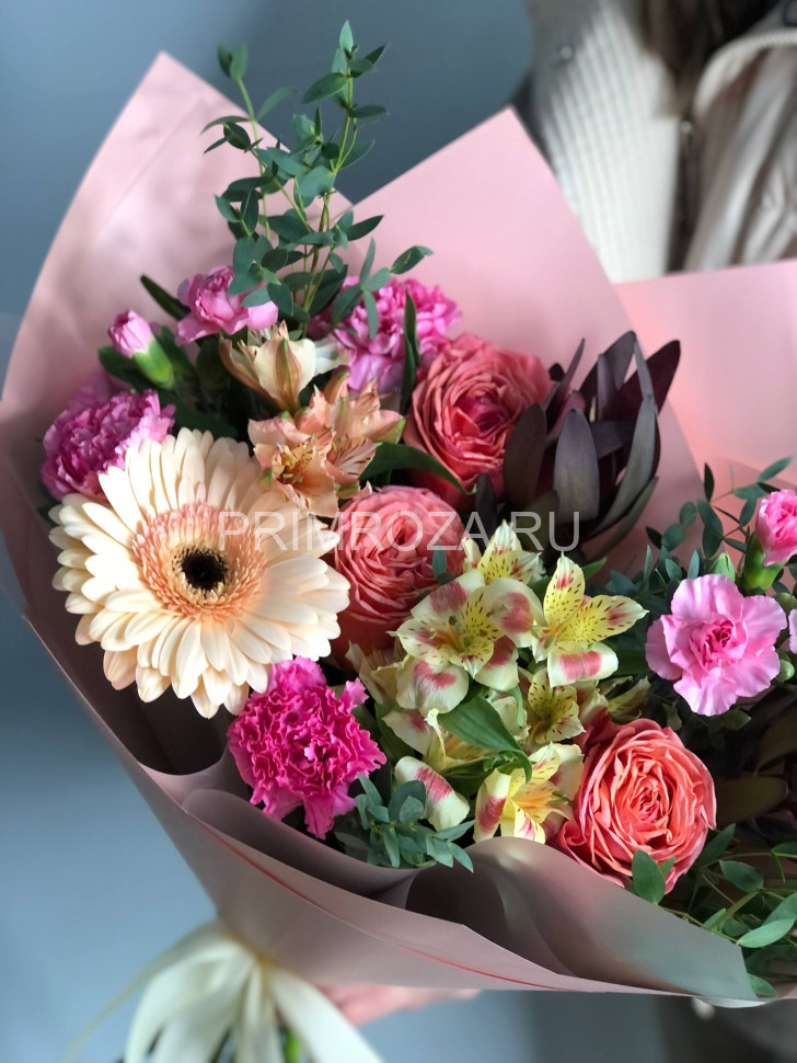 Экзотический букет с лейкодендроном #A8991 Flowers delivery Vladivostok