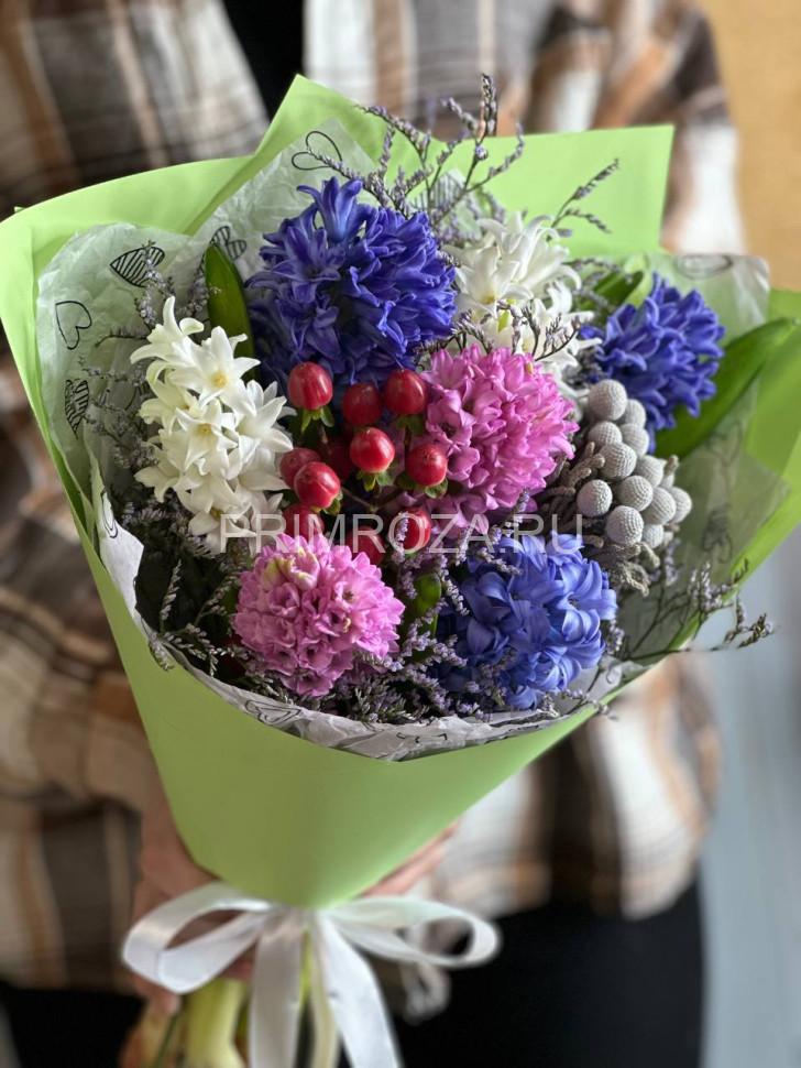 Букет с гиацинтами А1254 Flowers delivery Vladivostok