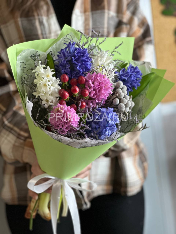 Букет с гиацинтами А1254 Flowers delivery Vladivostok