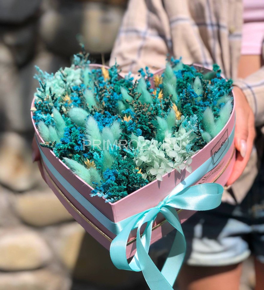 Сборная композиция из сухоцветов #B5553 Flowers delivery Vladivostok