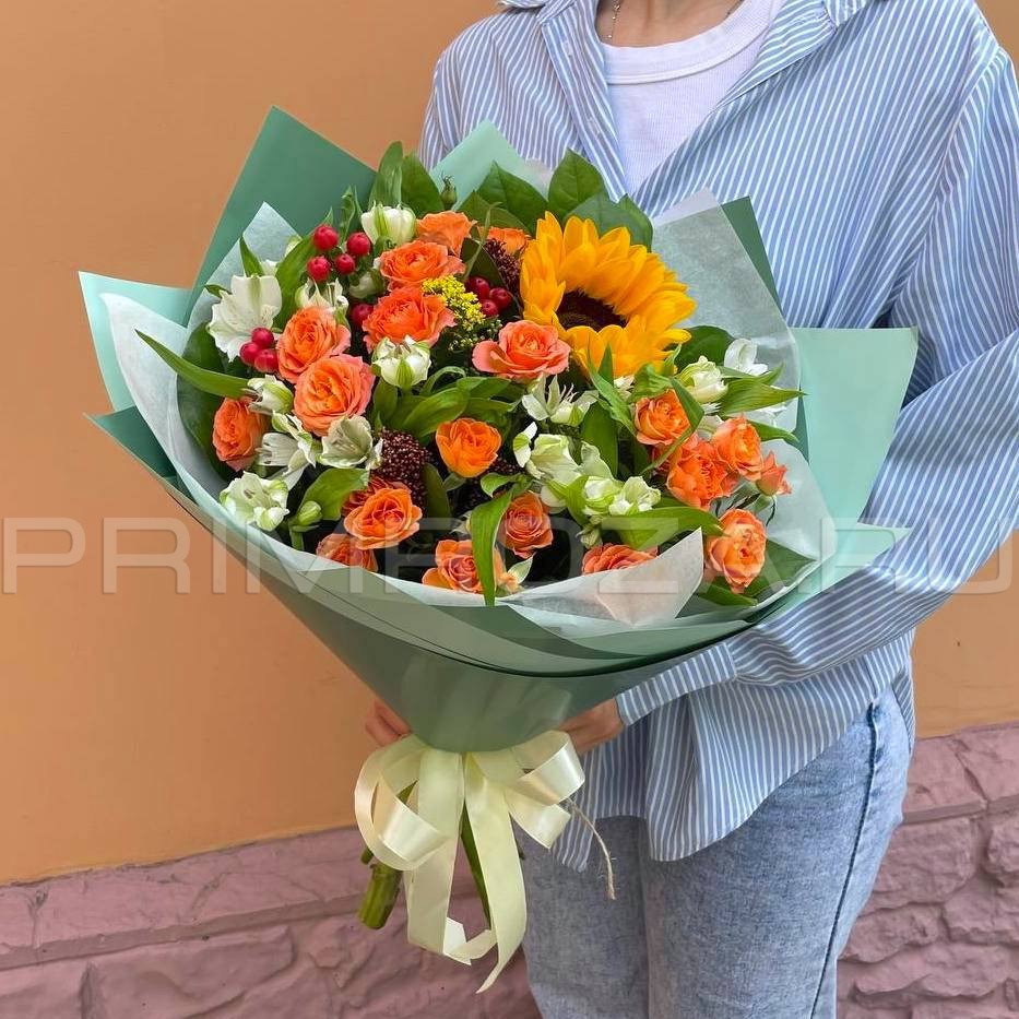 Prefabricated bouquet with sunflower #A5464 Flowers delivery Vladivostok
