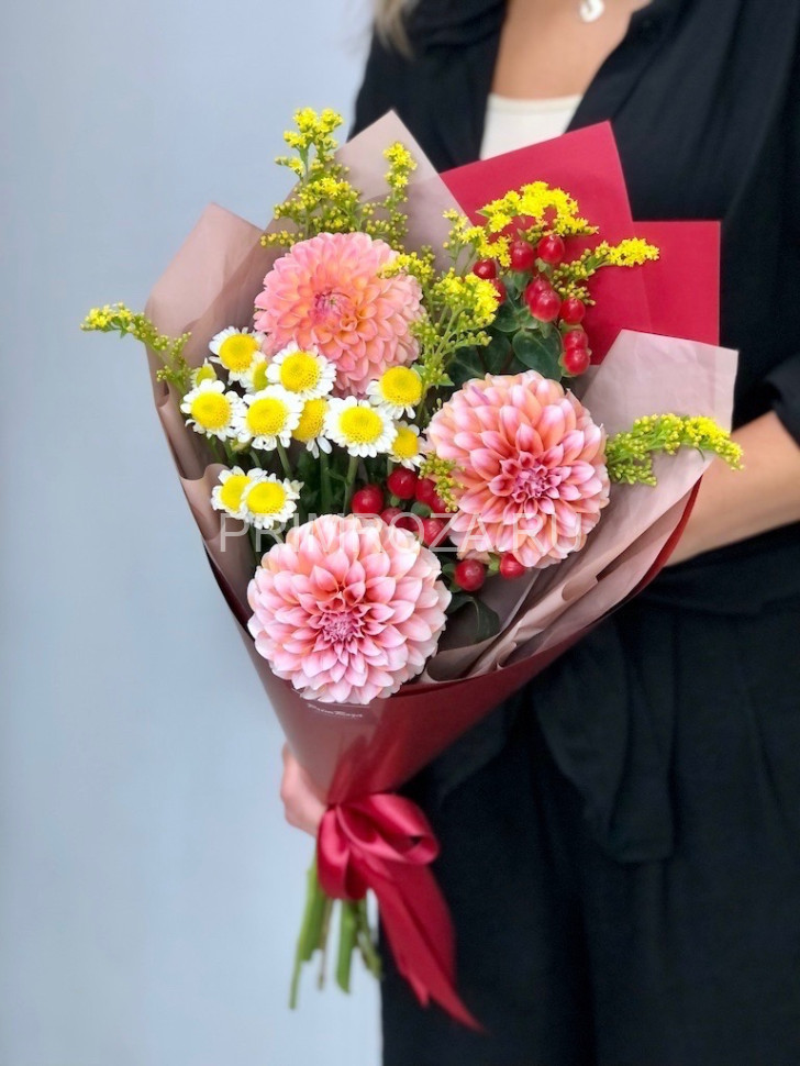 Сборный букет с ажурными георгинами #7354  Flowers delivery Vladivostok