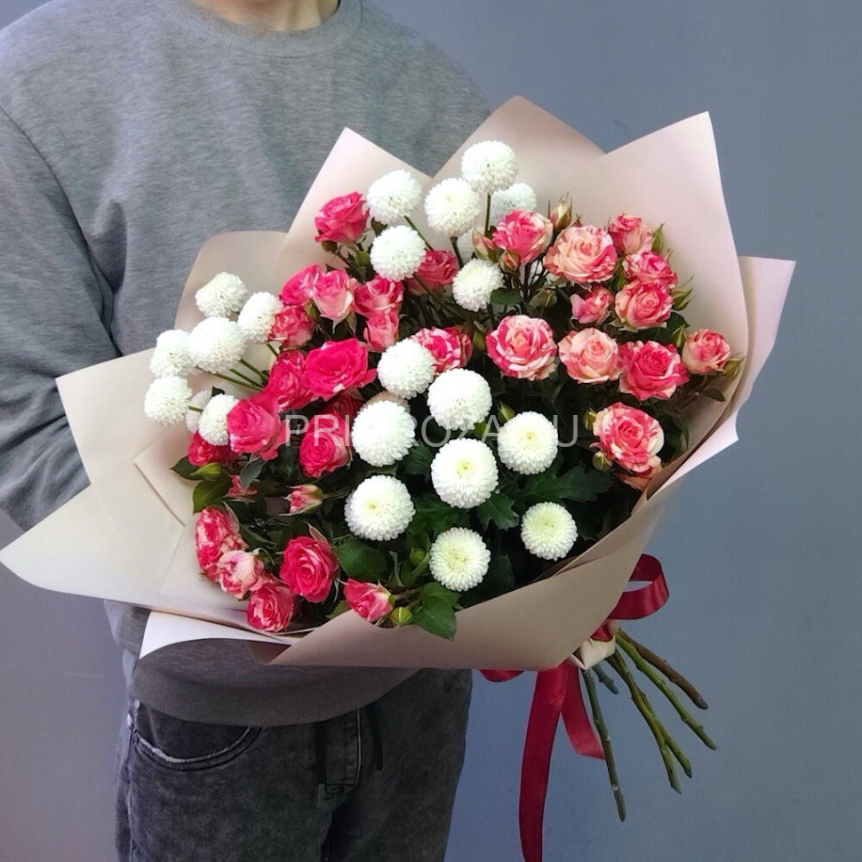 Букет с хризантемами и кустовой розой #7355 Flowers delivery Vladivostok