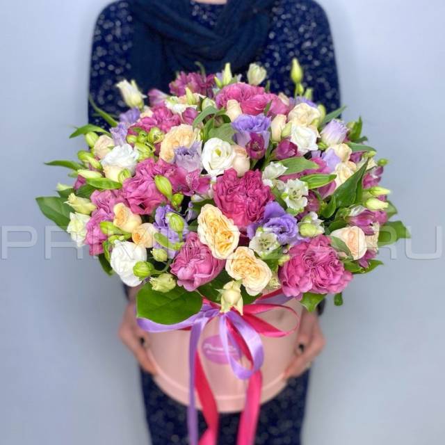 A composite bouquet with a peony-shaped rose in a decorative box #A5569