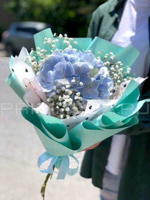 Compliment bouquet with hydrangea #G1256