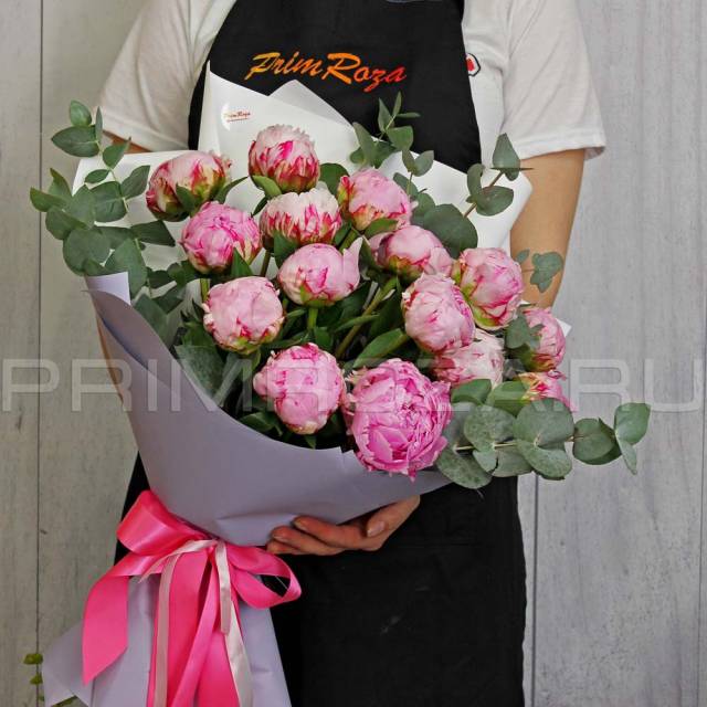 Bouquet of peonies with greenery #P0595