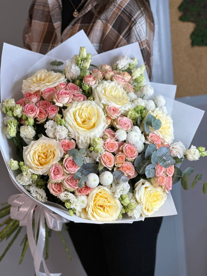 Нежный букет с пионовидными розами #О9087 Flowers delivery Vladivostok
