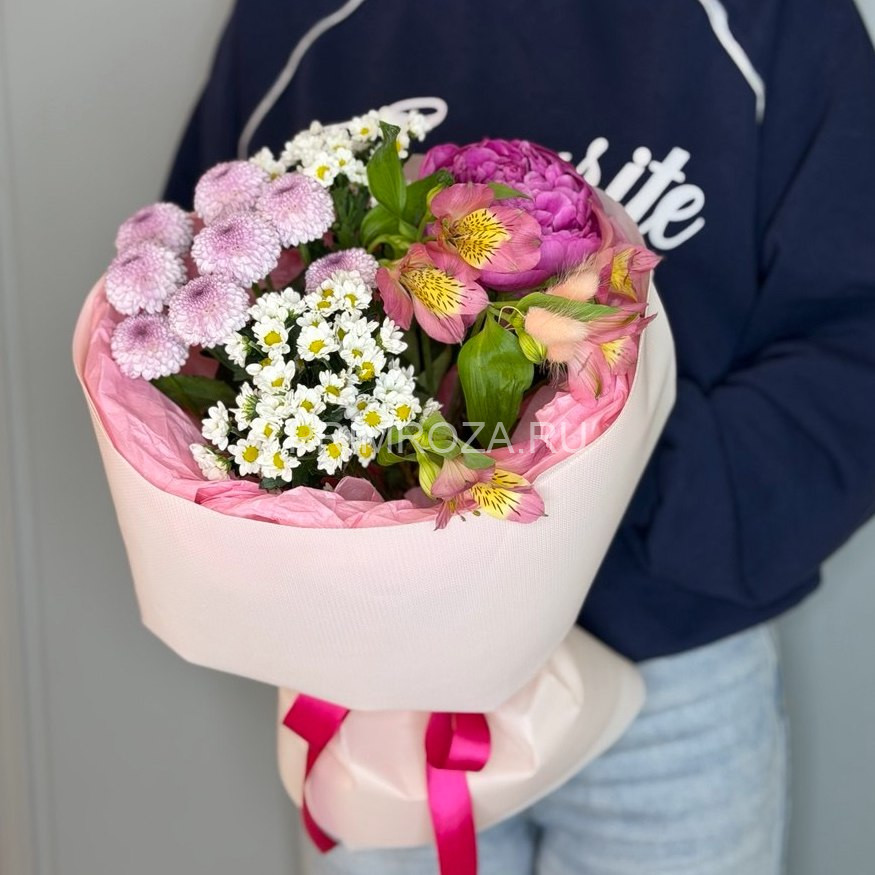 Prefabricated bouquet in a decorative envelope #DM61 Flowers delivery Vladivostok