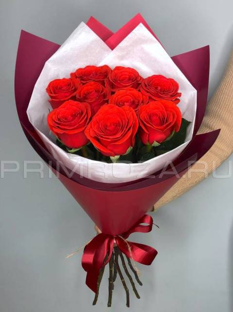 Bouquet of 9 scarlet roses #R25992
