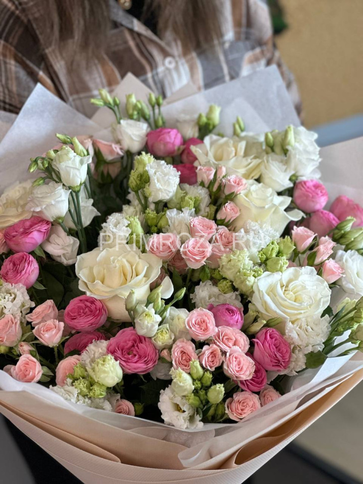 Нежный букет сборный букет #О9081 Flowers delivery Vladivostok