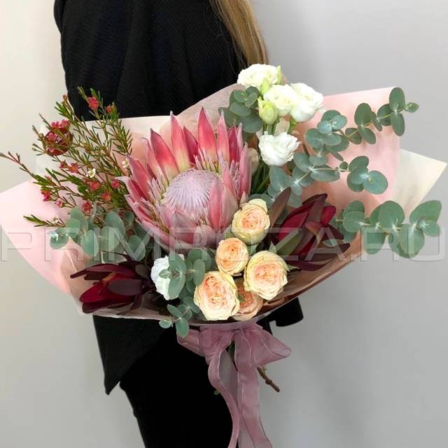 Exotic bouquet with royal protea #DM69
