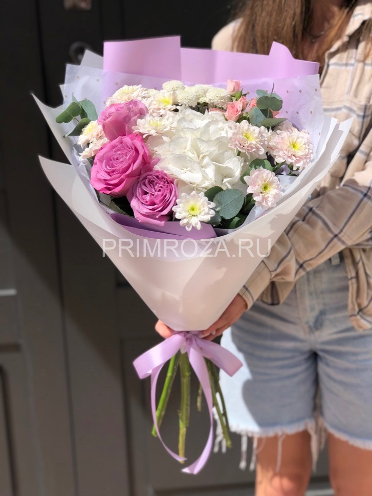 Сборный букет с гортензией #6719 Flowers delivery Vladivostok