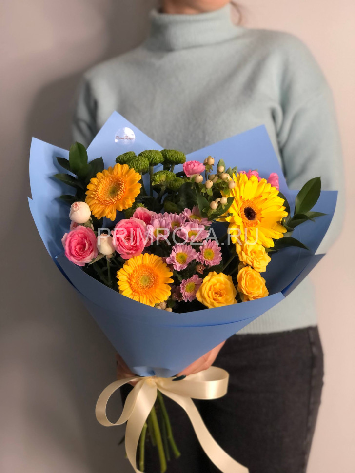 Яркий сборный букет #A8992 Flowers delivery Vladivostok