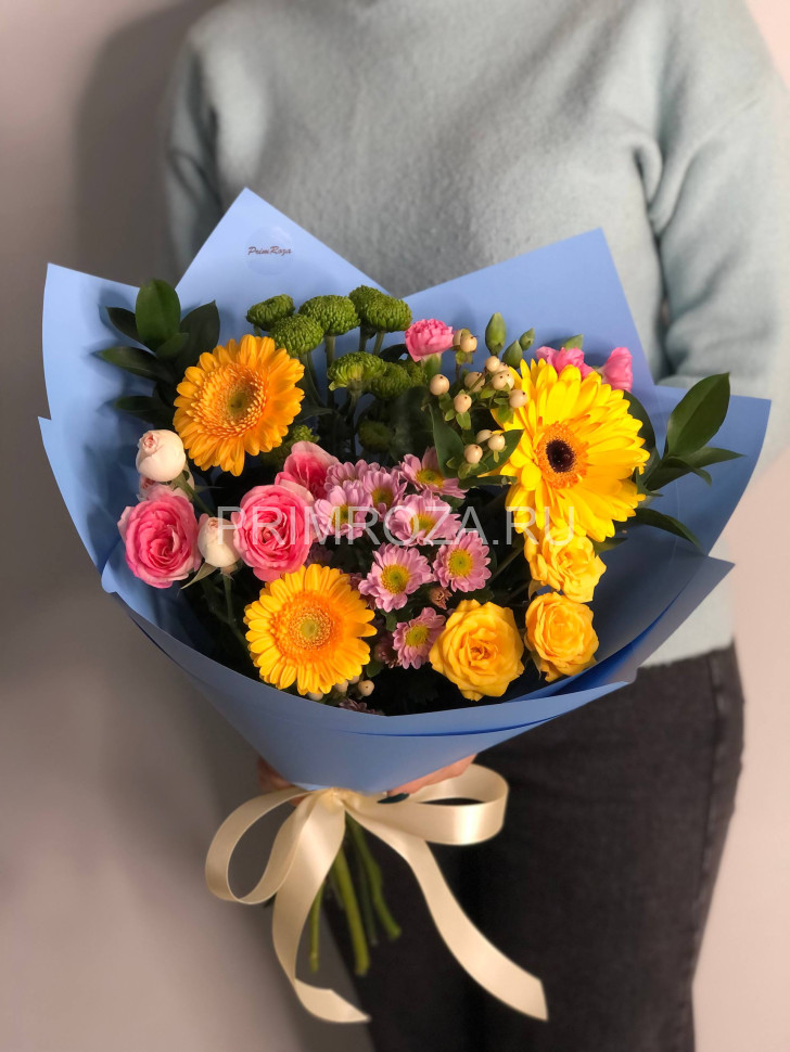 Яркий сборный букет #A8992 Flowers delivery Vladivostok