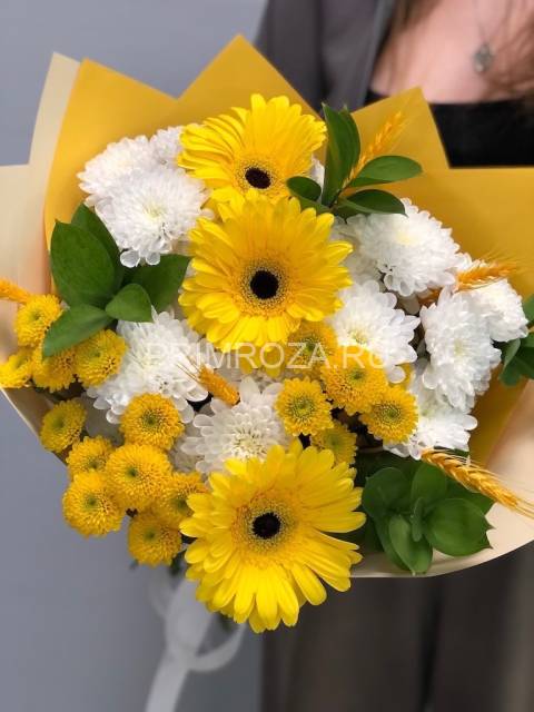 Prefabricated bouquet with gerbera #A6366