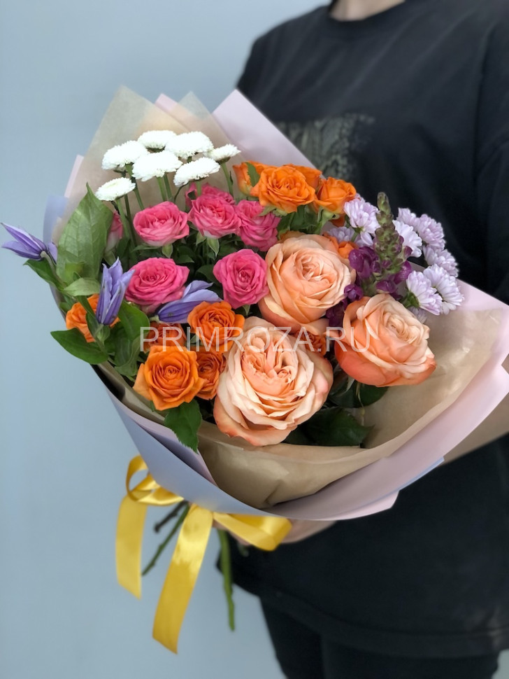 Сборный букет с пионовидными и кустовыми розами  #7362 Flowers delivery Vladivostok