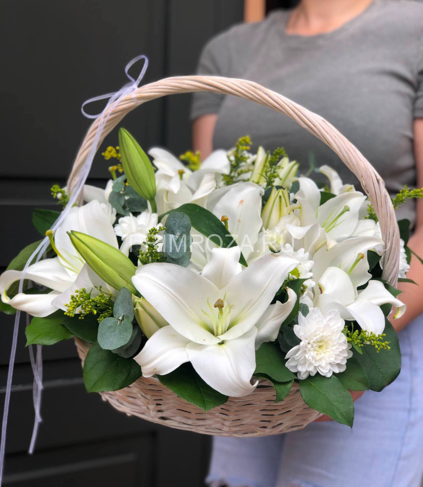 Букет из лилий в корзине #6723 Flowers delivery Vladivostok