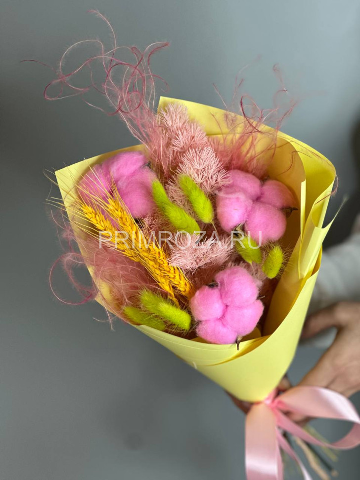 Букет комплимент из сухоцветов #S0012 Flowers delivery Vladivostok