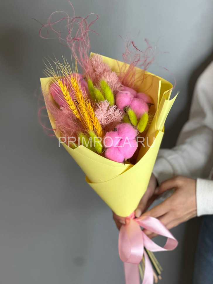Букет комплимент из сухоцветов #S0012 Flowers delivery Vladivostok