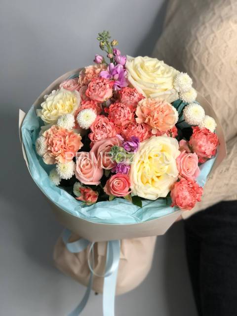 Сборный нежный букет #В5692
