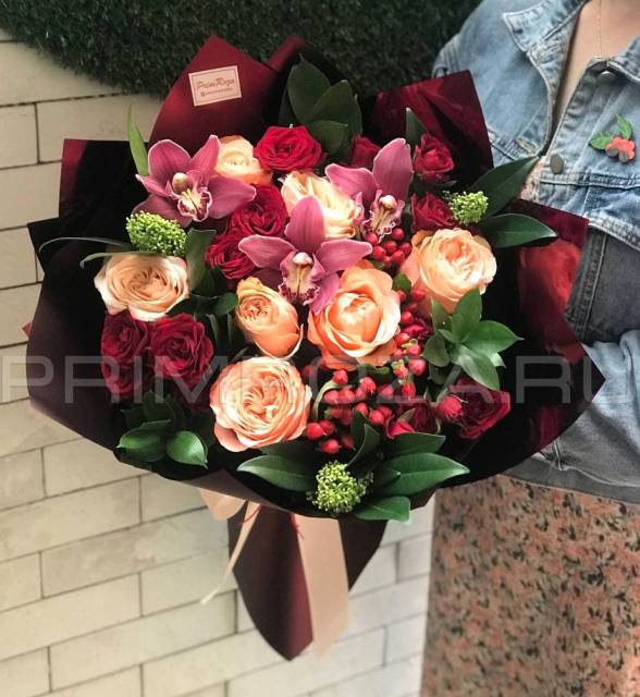 Prefabricated bouquet with orchid #A5474