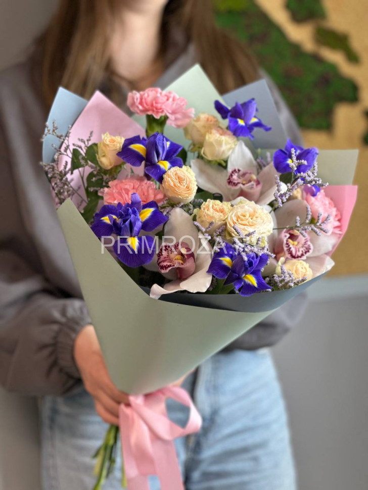 Ассорти букет с ирисами #A1519 Flowers delivery Vladivostok