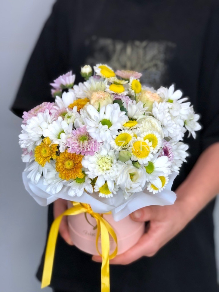 Композиция из разноцветных хризантем #7371 Flowers delivery Vladivostok